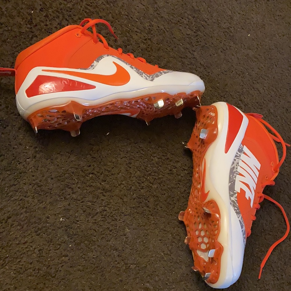 Nike Zoom Cleats - Picture 3 of 3